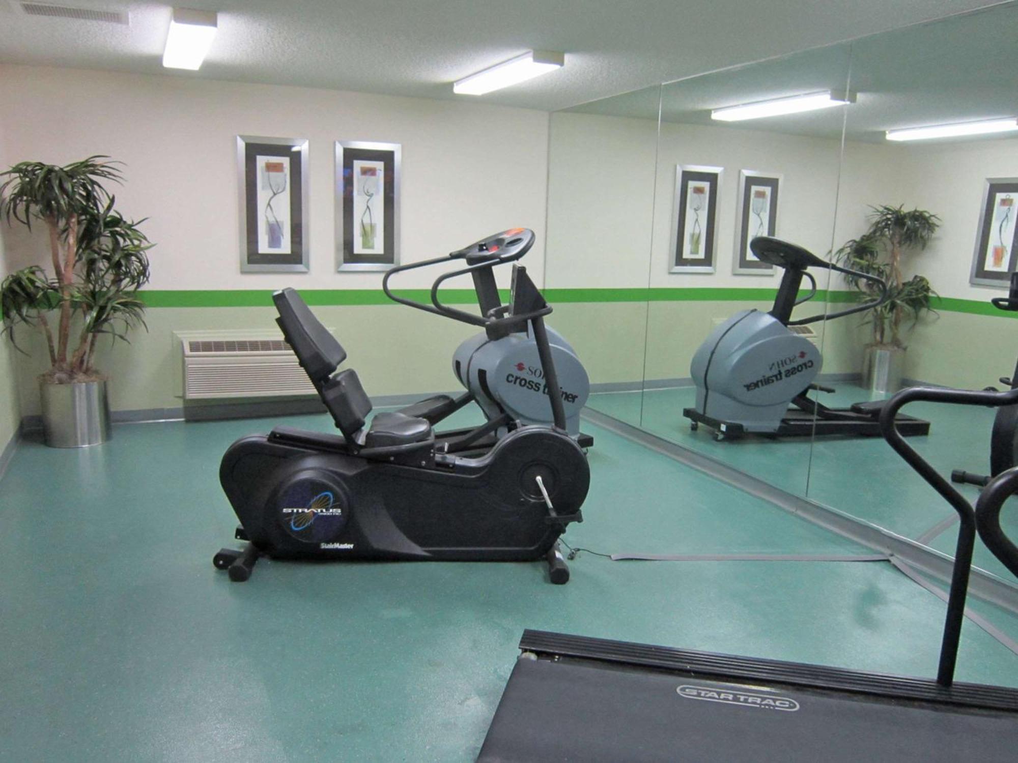 Extended Stay America Suites - Fort Lauderdale - Cypress Creek - Nw 6Th Way מראה חיצוני תמונה