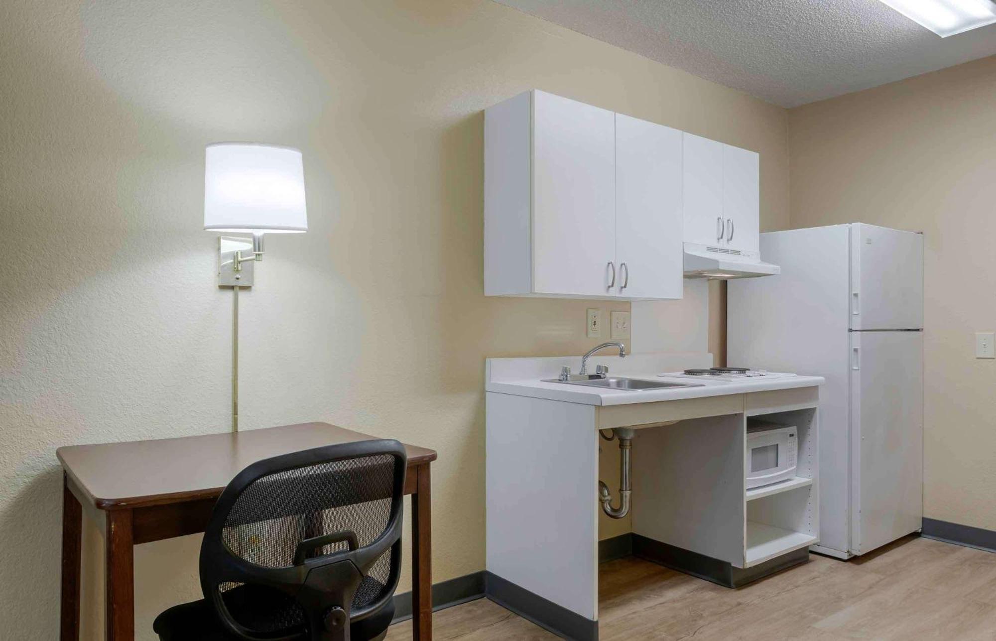 Extended Stay America Suites - Fort Lauderdale - Cypress Creek - Nw 6Th Way מראה חיצוני תמונה
