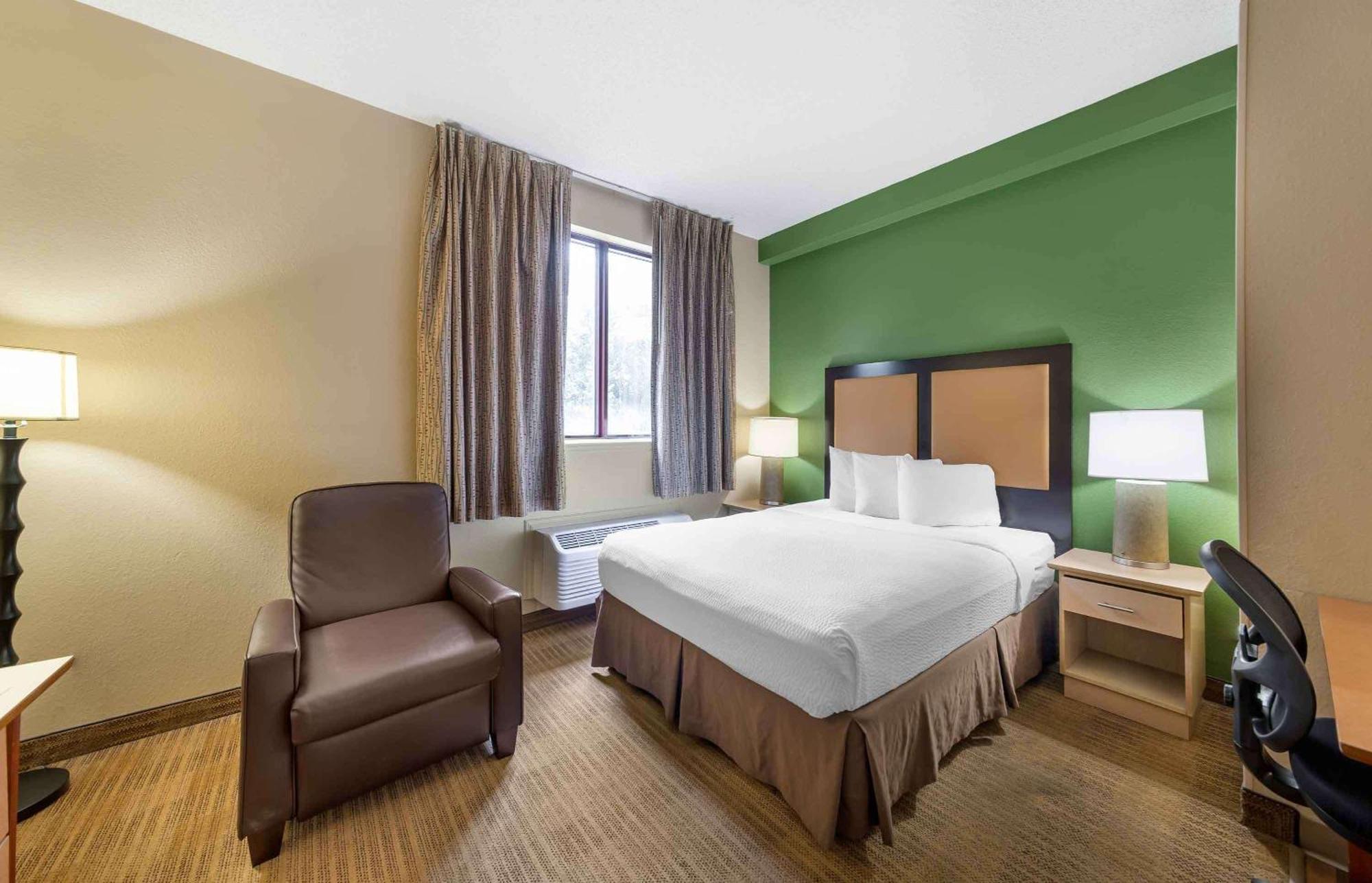 Extended Stay America Suites - Fort Lauderdale - Cypress Creek - Nw 6Th Way מראה חיצוני תמונה