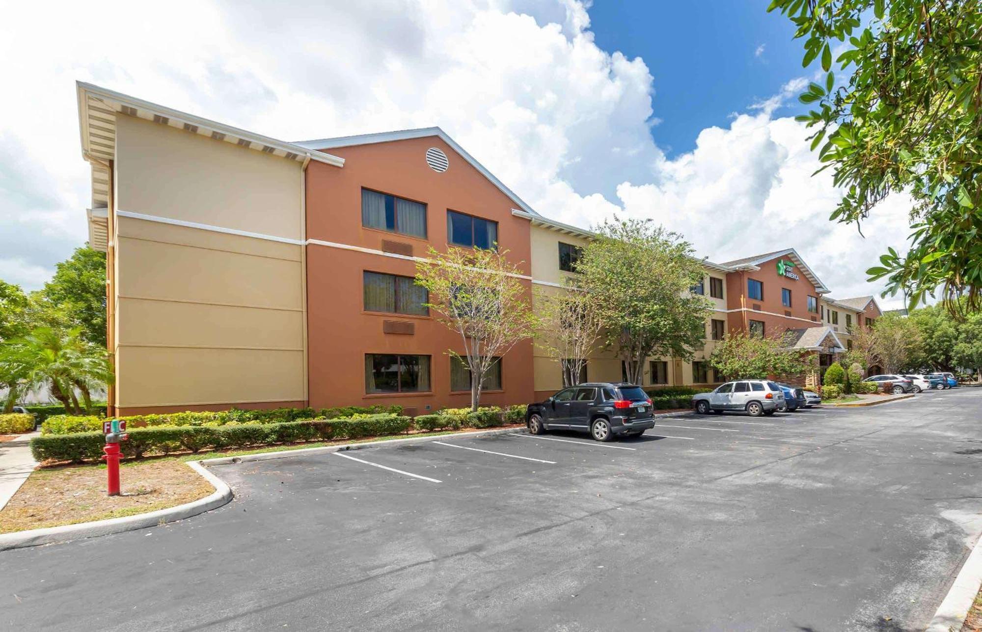 Extended Stay America Suites - Fort Lauderdale - Cypress Creek - Nw 6Th Way מראה חיצוני תמונה